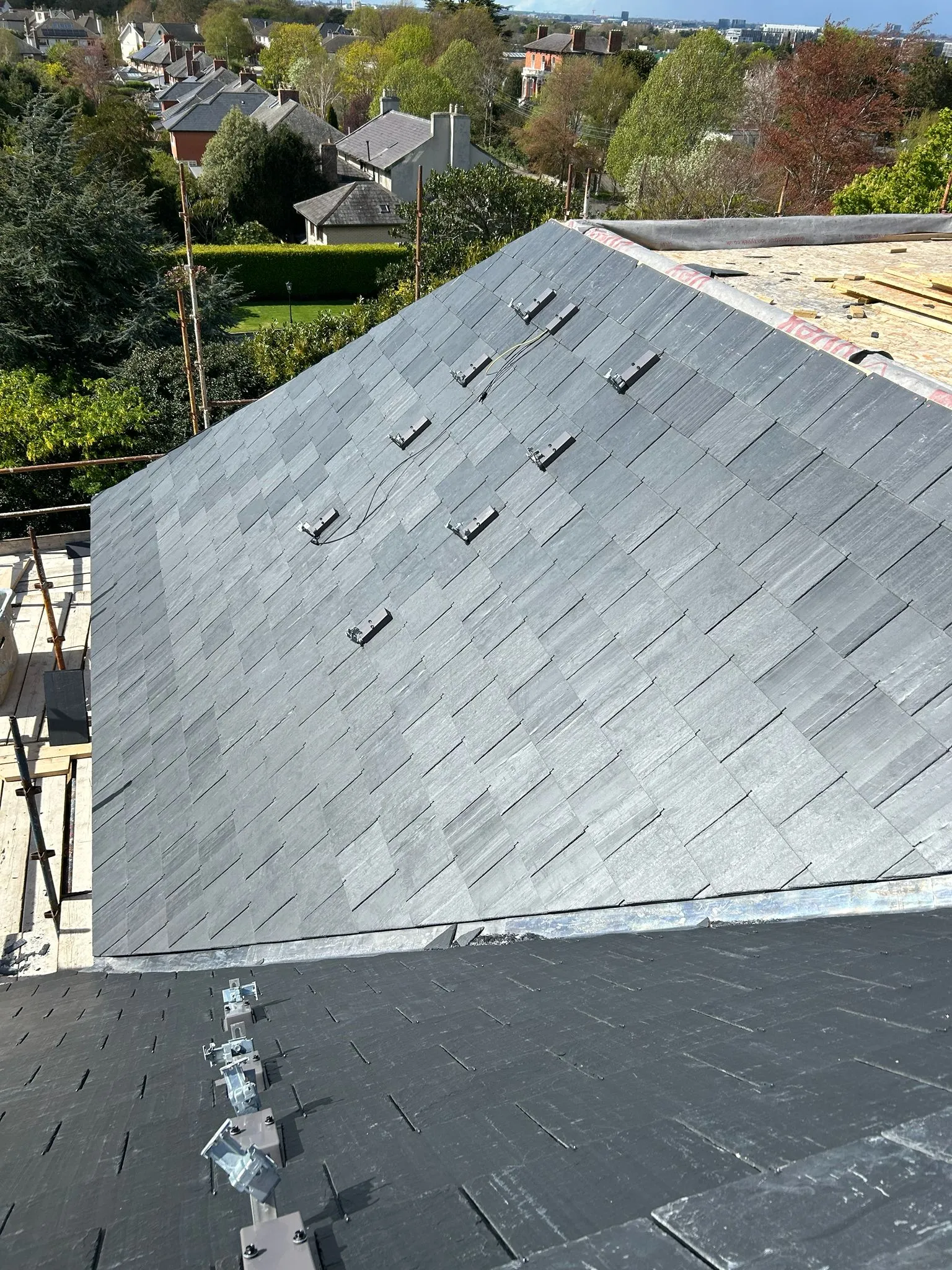 Slate roofing by Irish Slating and Tiling